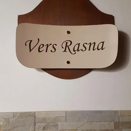 Vers Rasna=fuoco Etrusco